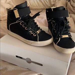 Black Aldo sneakers